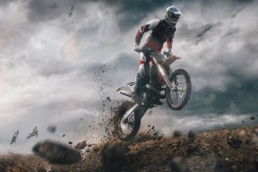 乐动官方网 -大坂直美巅峰对决，C罗与40激战巴塞罗那分钟，高光表现胜负难料！